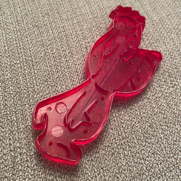 Vintage Loew’s Incorporated 1956 Red Transparent Plastic ROOSTER Cookie Cutter - Picture 7 of 9